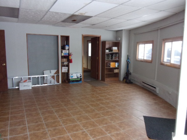 15306 State Hwy 32, Lakewood, Wisconsin 54138, 2 Rooms Rooms,2 BathroomsBathrooms,Office,Commercial,State Hwy 32,1128
